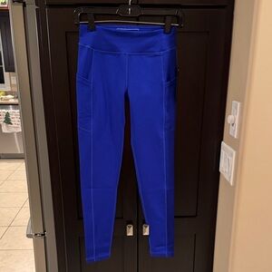 NWT Blue Leggings with Side Pockets.  Size 4